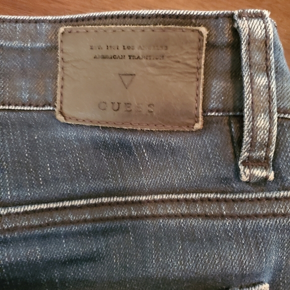 Guess Jeans - Picture 6 of 8